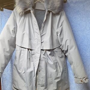 Source Unknown Gray Ski Jacket with Faux Fur Trim